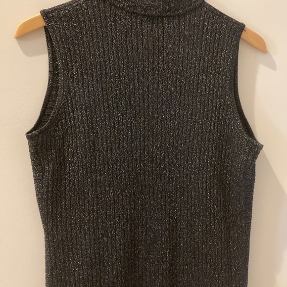 Dana Buchman large top black metallic threads sleeveless - Picture 9 of 12